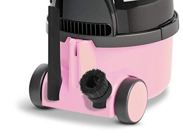 Scopri l'aspirapolvere Numatic 903371 nella sua elegante versione rosa. Potenza di pulizia superiore, design moderno e prestazioni affidabili per ogni ambiente della tua casa. Leggi la nostra recensione completa.