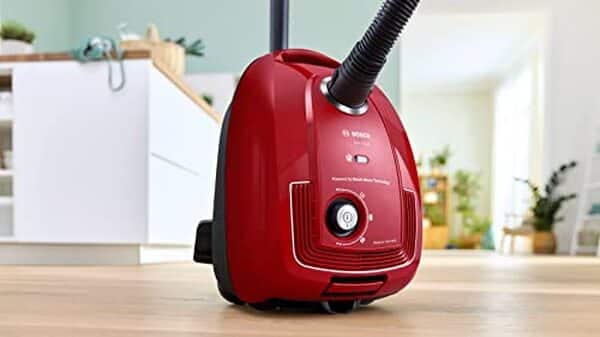 Scopri la recensione completa dell'aspirapolvere Bosch BGB38RD2 ProPower 850W rosso. Scheda tecnica dettagliata, caratteristiche principali e opinioni degli utenti per una scelta consapevole.