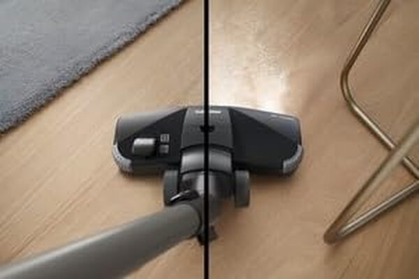 Scopri la nostra recensione completa dell'aspirapolvere senza sacco Philips PowerPro Expert 900W. Potenza, efficienza e design innovativo per una pulizia impeccabile della tua casa.